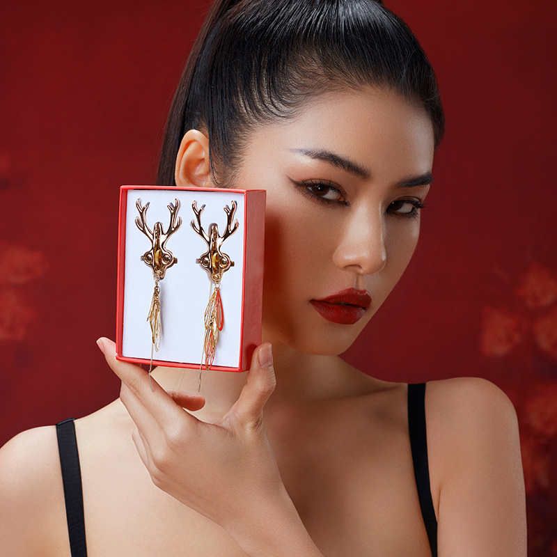 Scroll Wheel Nipple Clamp - Deer